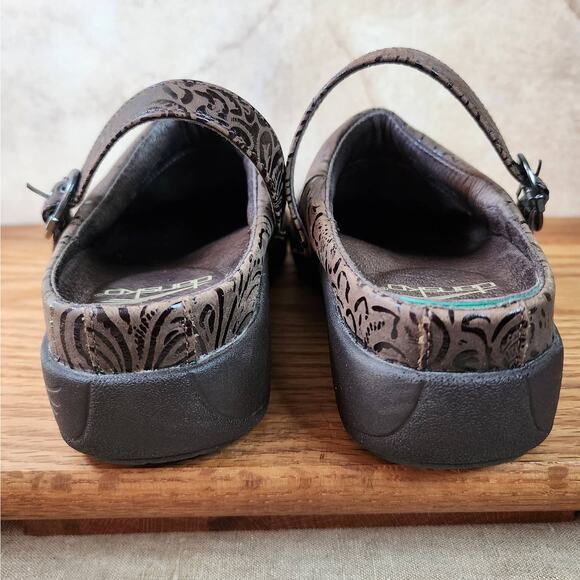 Strappy Back Slip On Dansko Clogs for Women - Size US 5.5-6 / EU 36 - Picture 10 of 10